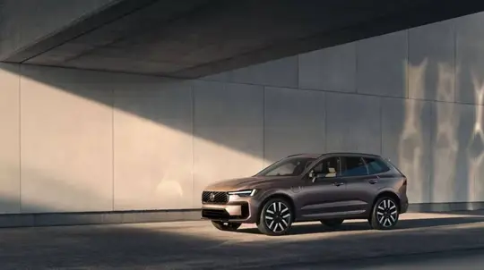 Volvo XC60 und XC90 2026 fahren bis zu 200 km elektrisch und behalten den Verbrenner