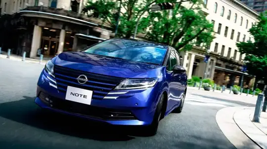 Nissan Note 2027 ar putea sosi abia în decembrie cu e-POWER de 1,4 litri