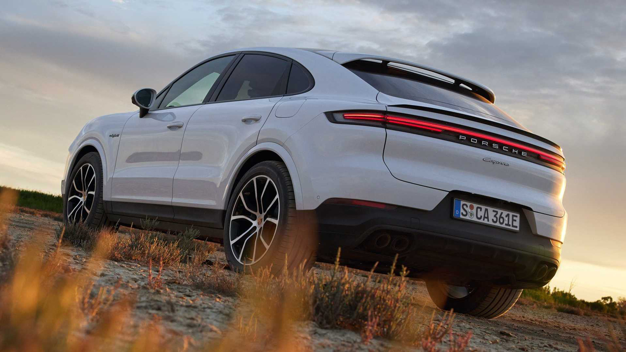 2024-porsche-cayenne-1