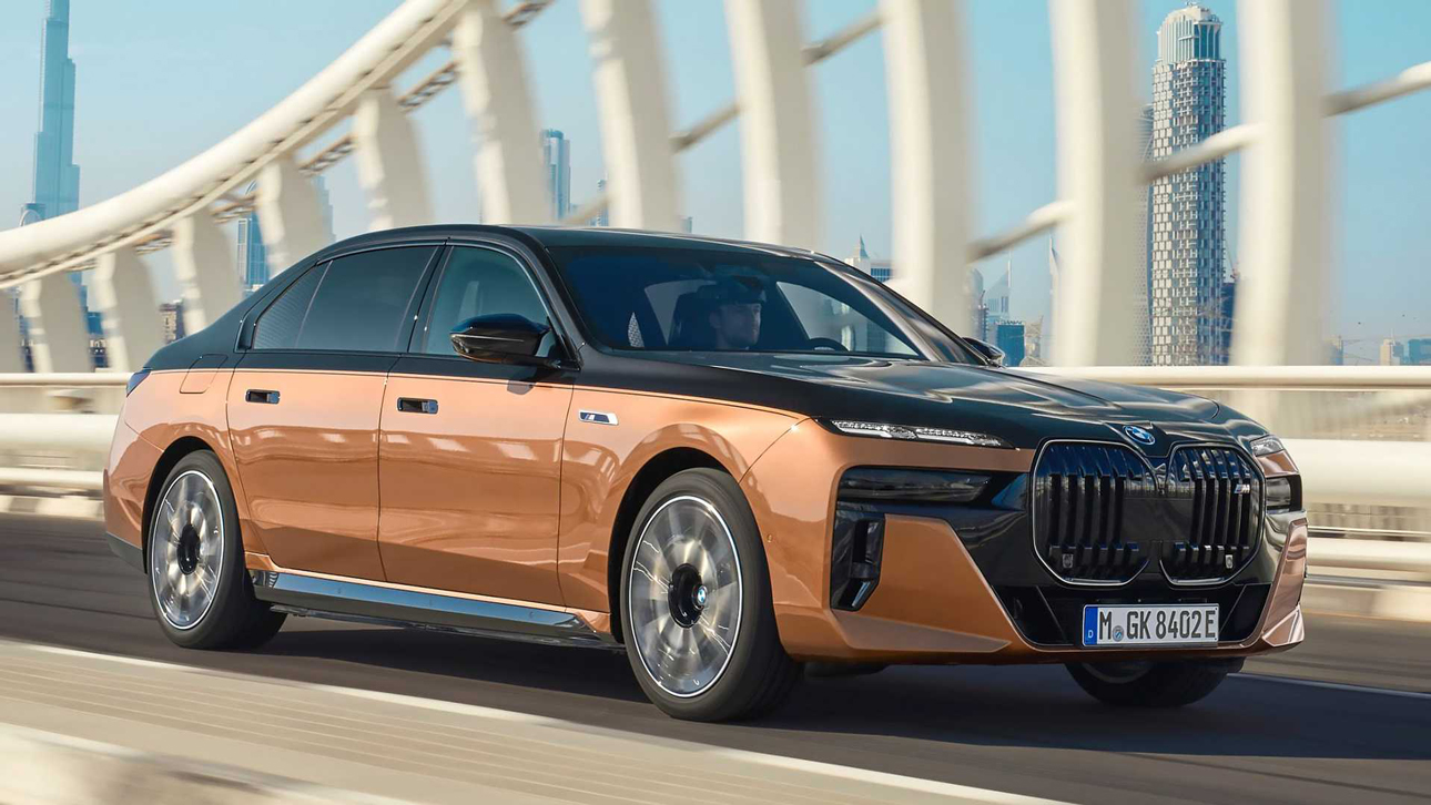 bmw-i7-m70-xdrive-2023