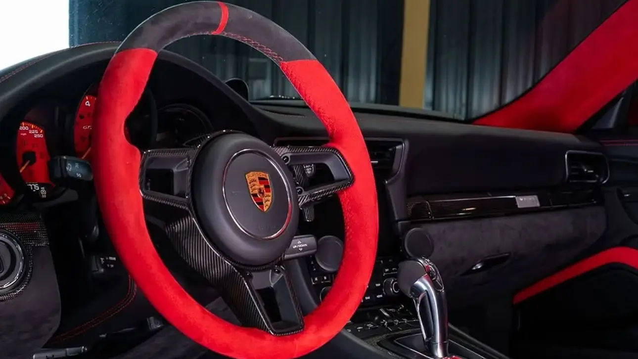 Porsche 911 GT2 RS