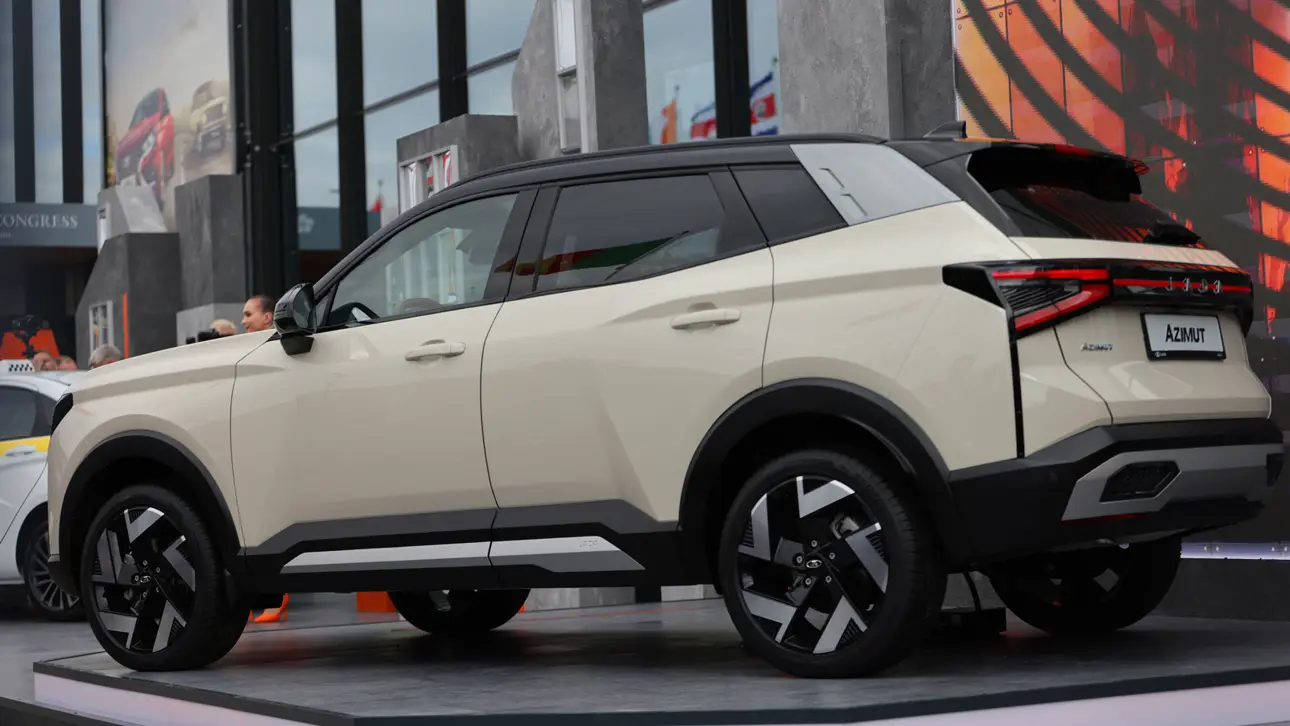 LADA Azimut на ПМЭФ-2025