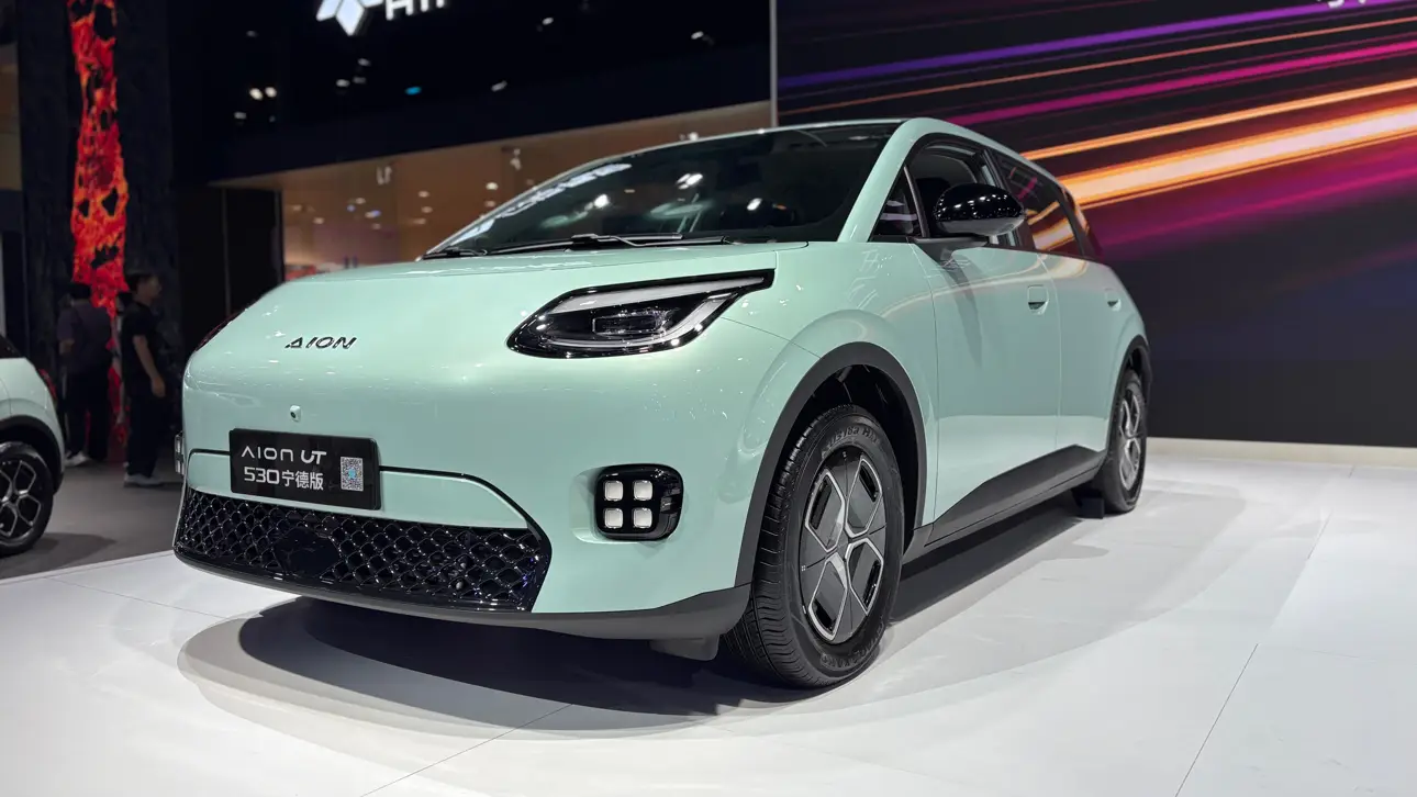 Автосалон в Чэнду 2026 / GAC Aion UT 530