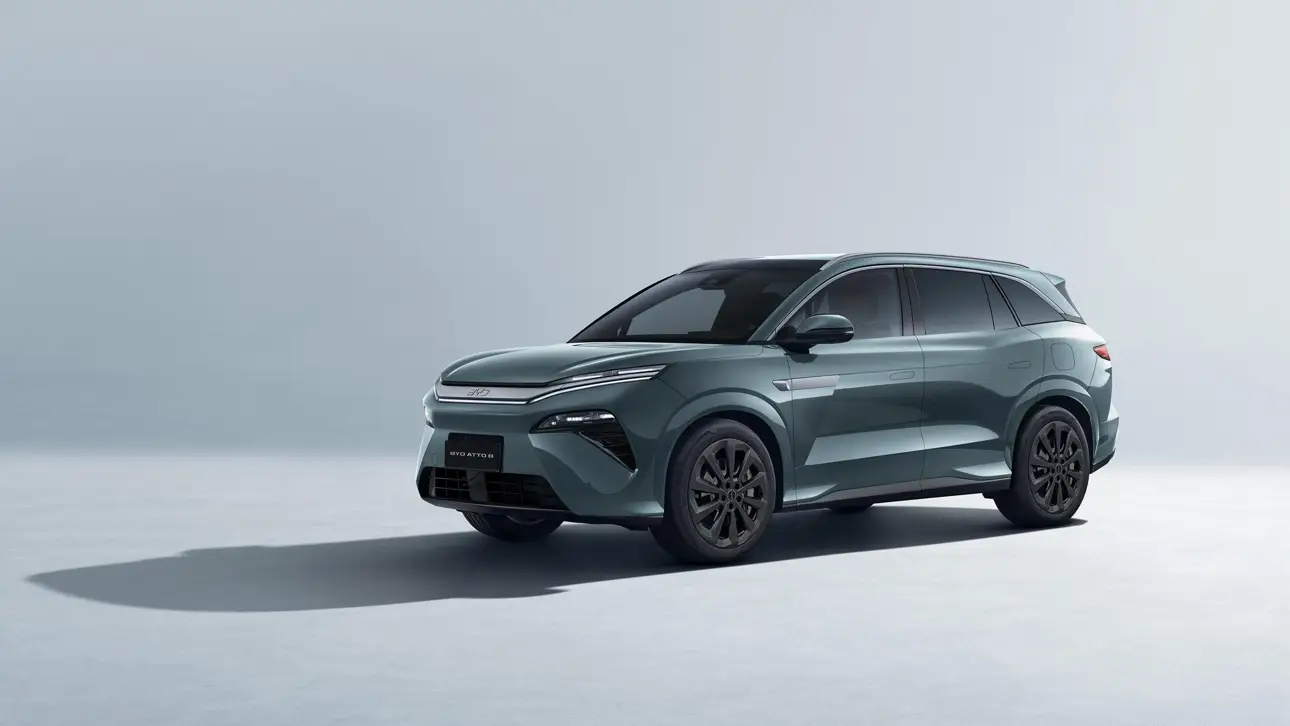 Byd Atto 8