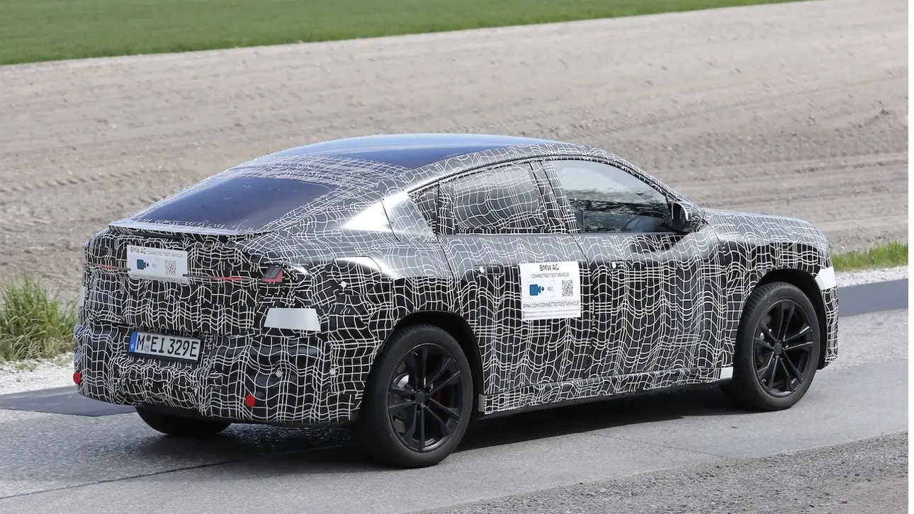 Новый BMW iX4 на тестах