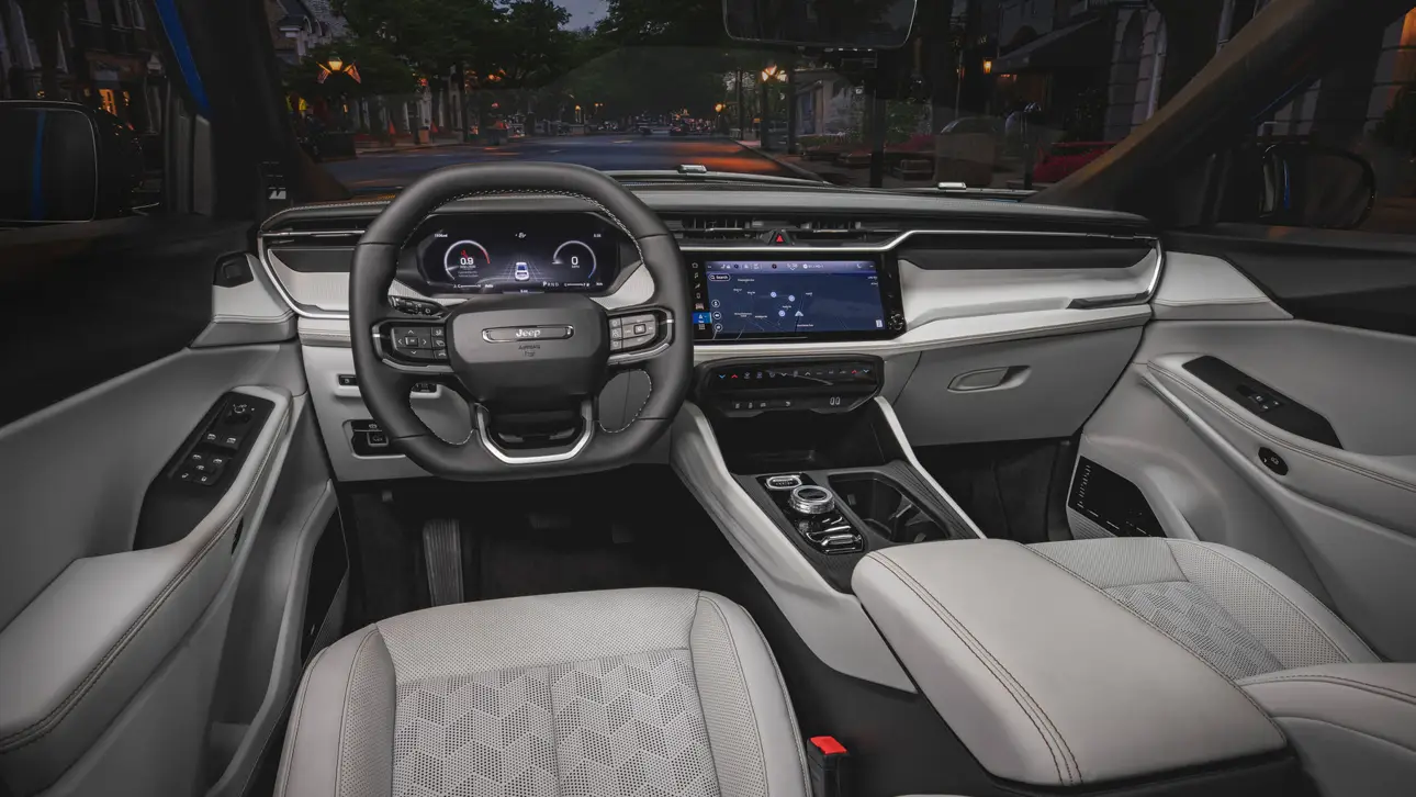 Салон Jeep Cherokee