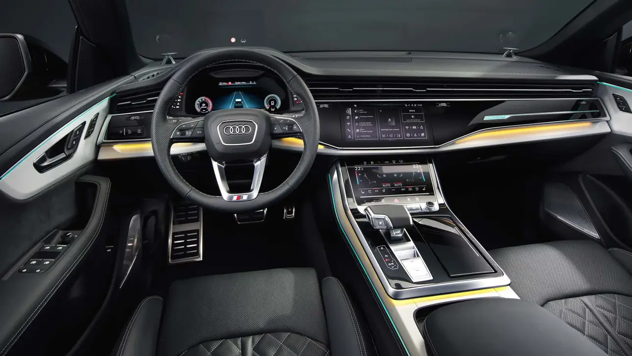 Обновленный Audi Q8, интерьер