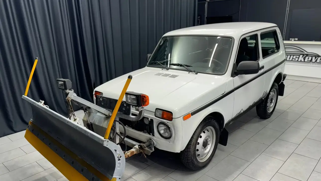 LADA Niva для коммунальных служб