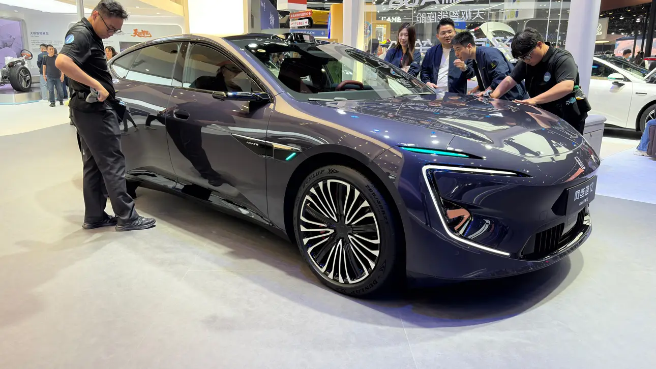 Автосалон в Пекине 2026 / Avatr 12