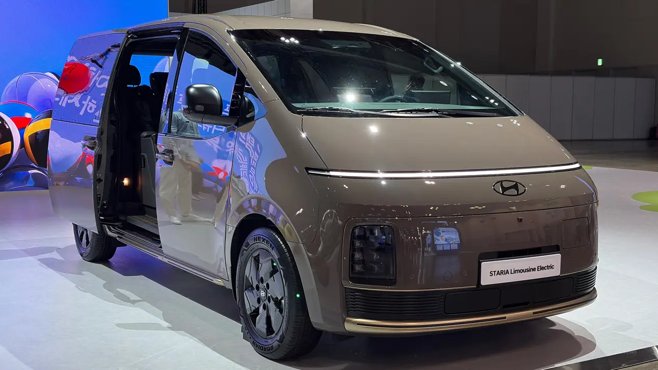 Hyundai Staria Limousine Electric / BIMOS 2026