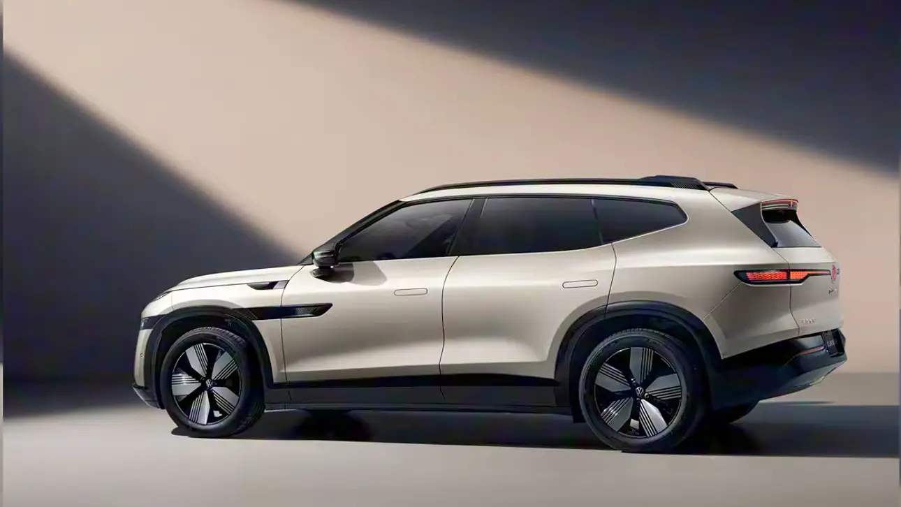 Автоновости / Volkswagen ID.Unyx 08