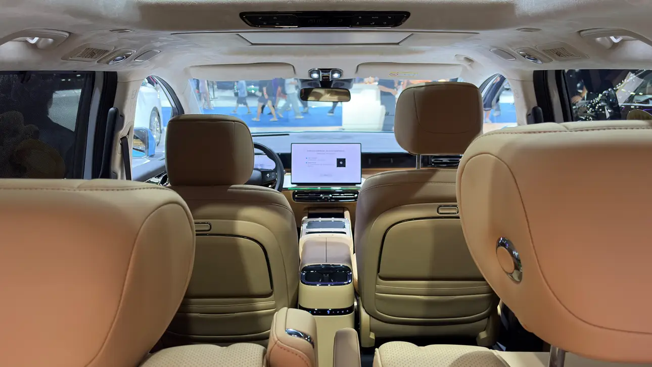 Автосалон в Чэнду 2026 / GAC Trumpchi Xiangwang E8 PHEV