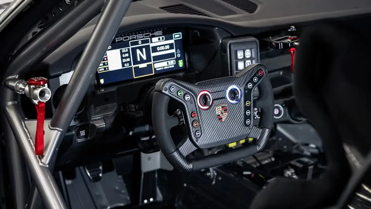 Porsche 911 GT4 R