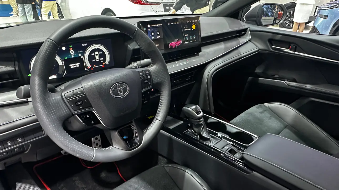 Autosalon Guangzhou 2025 / Toyota Camry