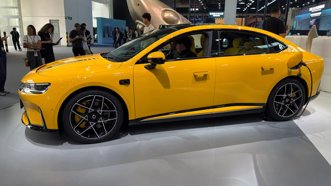 Автосалон в Пекине 2026 / Smart #6