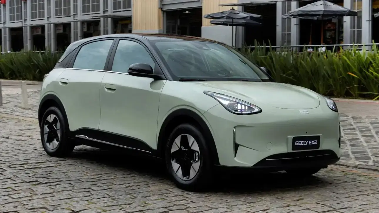 Geely E2