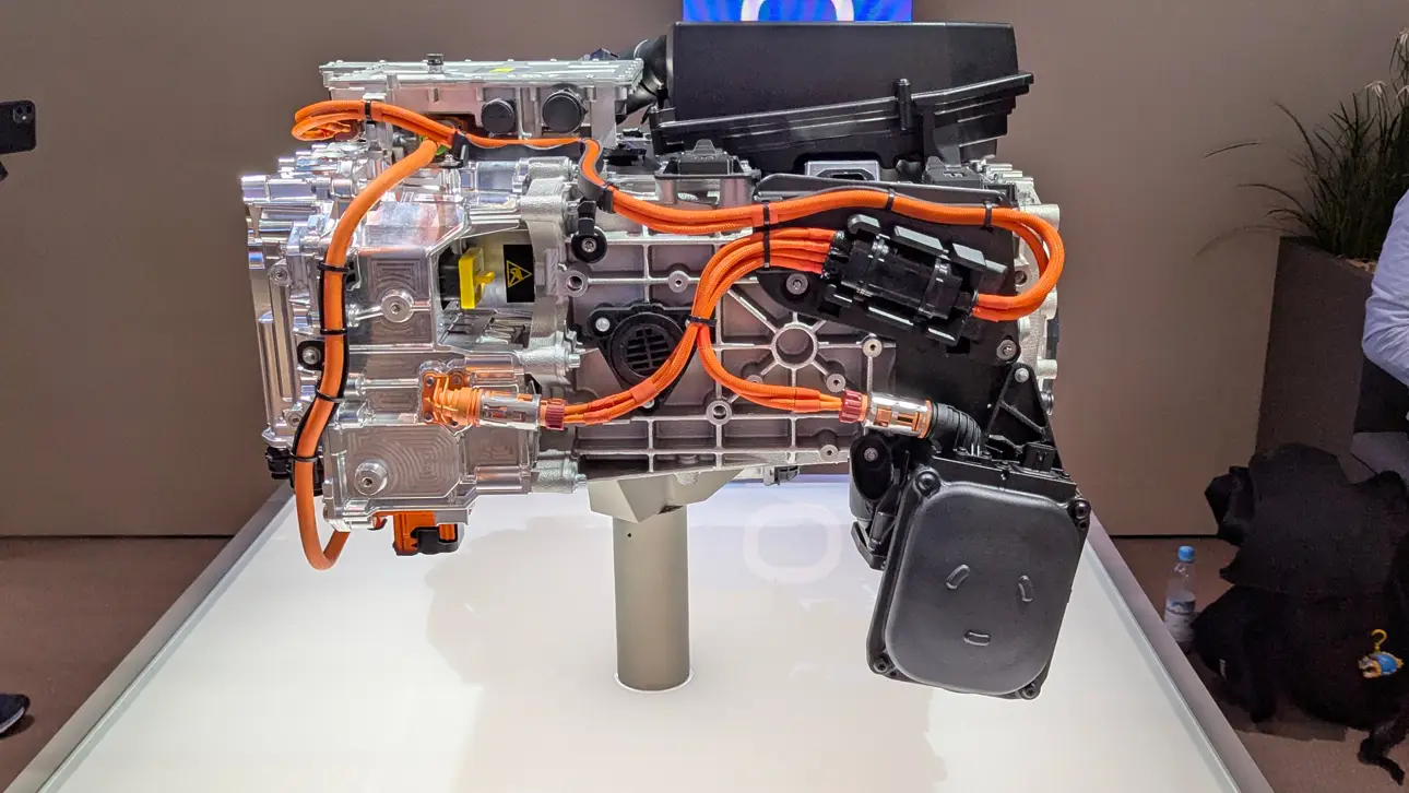 IAA 2025 / BMW iX5 Hydrogen