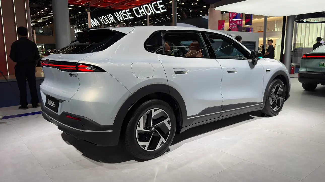 Автосалон в Чэнду 2026 / Deepal S05