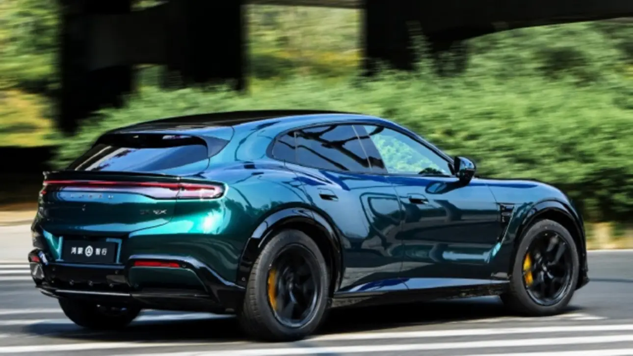 Luxeed RX с дизайном Ferrari