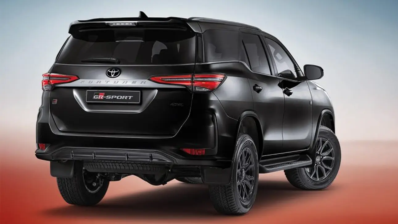 Toyota Fortuner GR-S