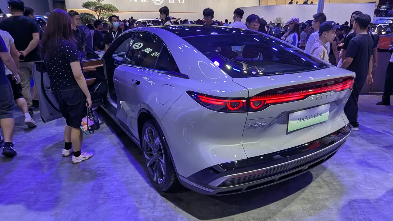 Автосалон в Чэнду 2026 / Mazda EZ-6