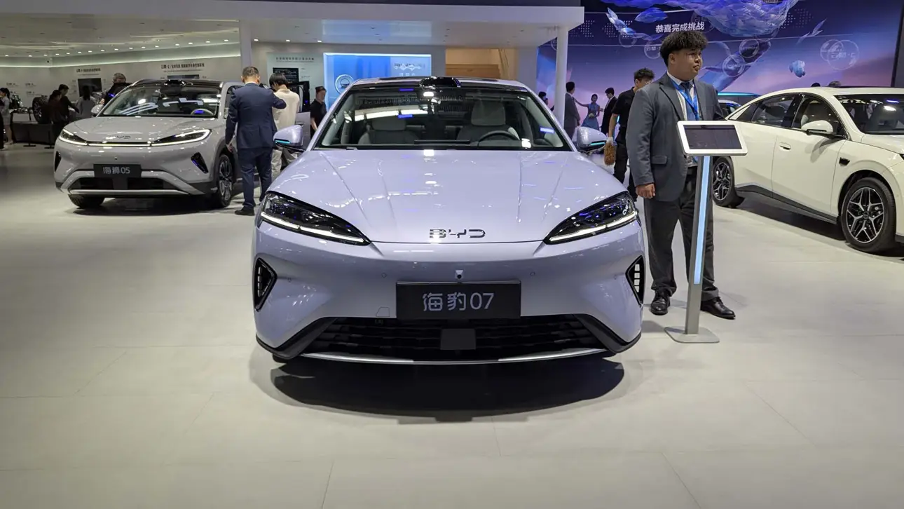 Автосалон в Пекине 2026 / стенд BYD
