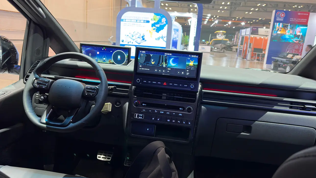 Hyundai Staria Limousine Electric / BIMOS 2026