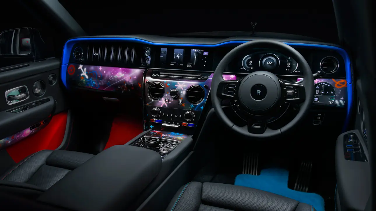 Салон уникального Rolls-Royce Black Badge Cullinan by Cyril Kongo