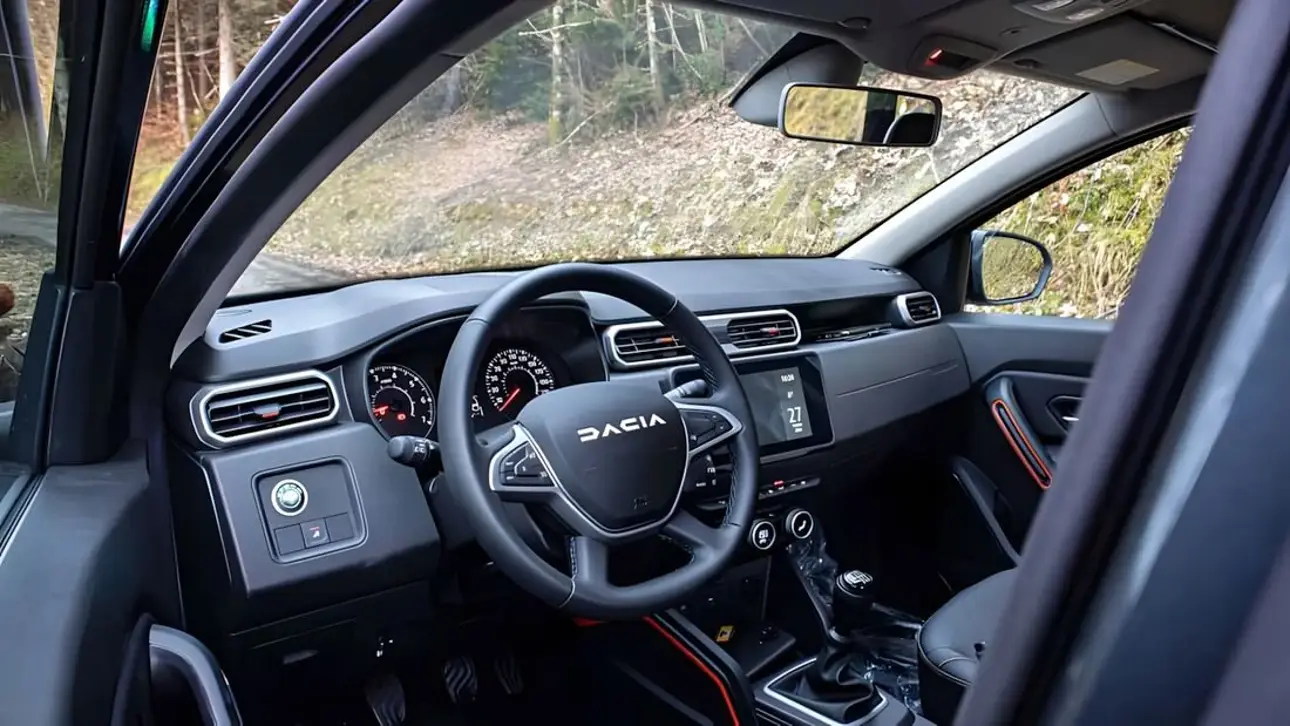 Салон Dacia Duster пикап от Borel