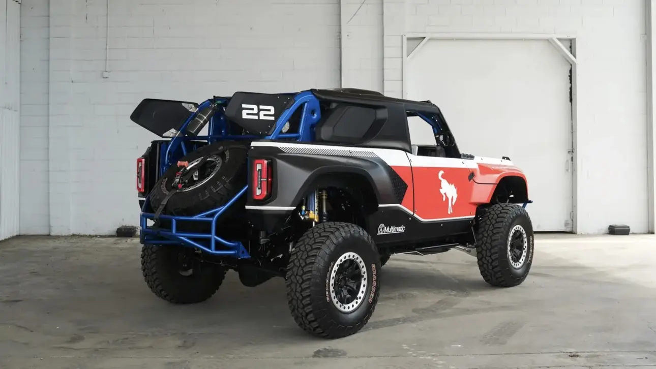 Ford Bronco DR