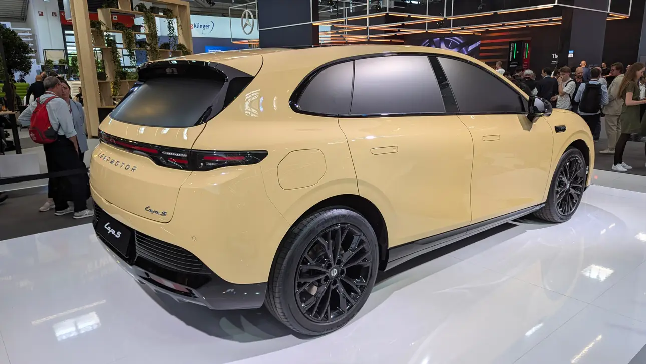 IAA 2025 / Leapmotor Lofa 5