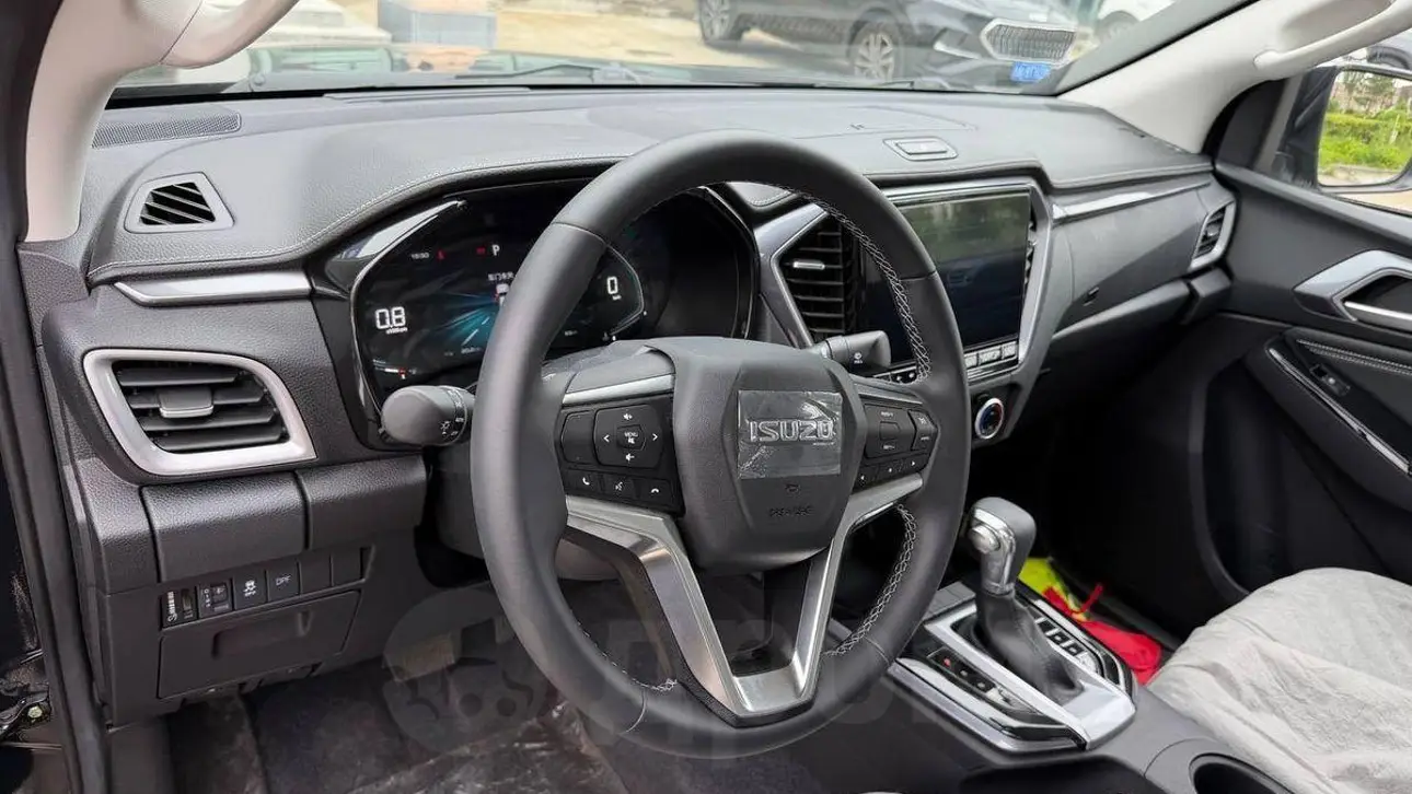 Isuzu T30 Explorer