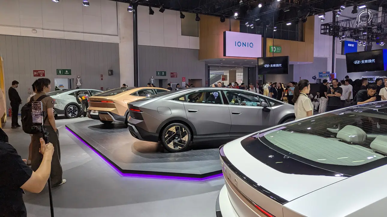 Автосалон в Чэнду 2026 / Hyundai Ioniq V