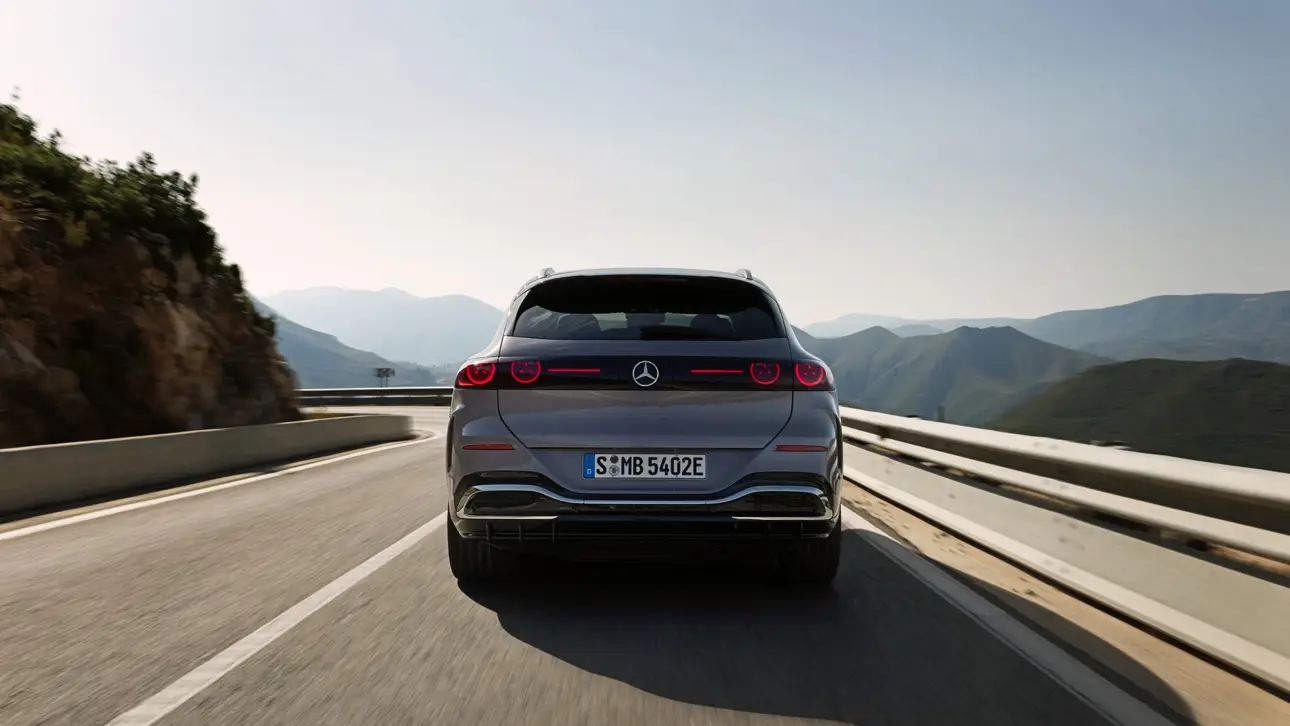 mercedes-benz.com