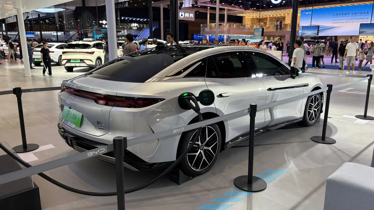 BYD Qin L