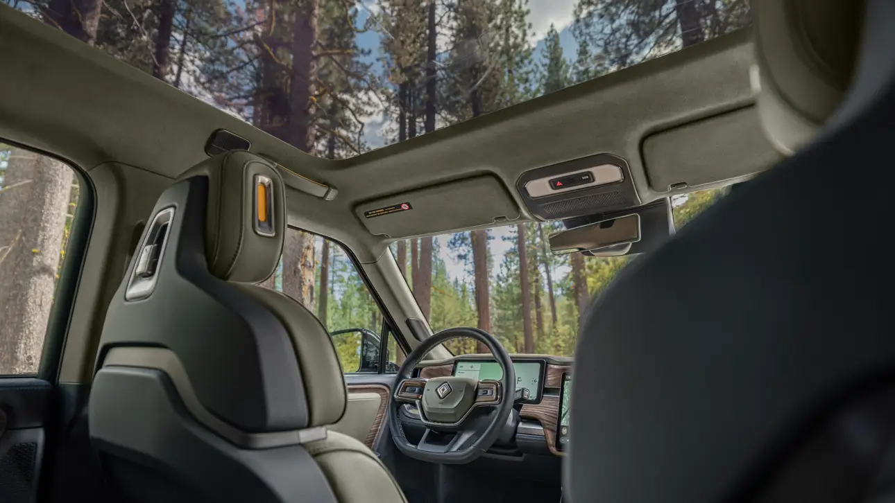 Сколько стоит Rivian R1T и R1S с интерьером Forest Edge
