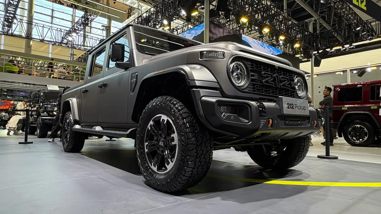 Автосалон в Гуанчжоу 2025 / BAW 212 Explorer 01