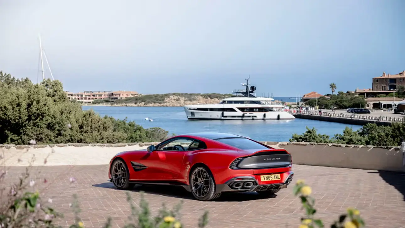 Aston Martin Vanquish