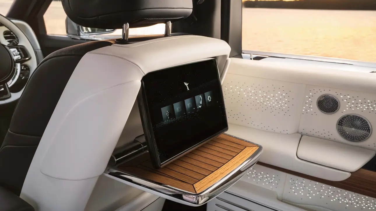 Rolls-Royce Phantom Extended Regatta