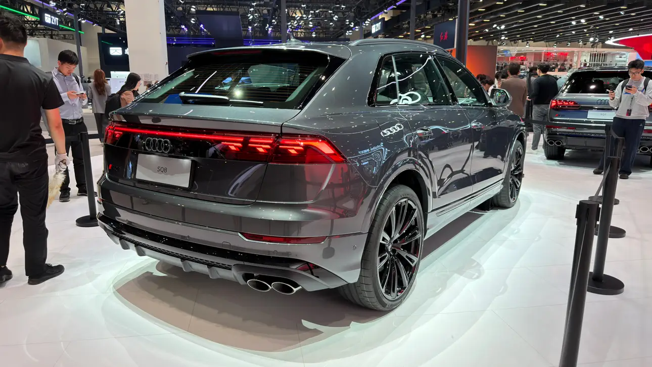 Автосалон в Пекине 2026 / Audi SQ8