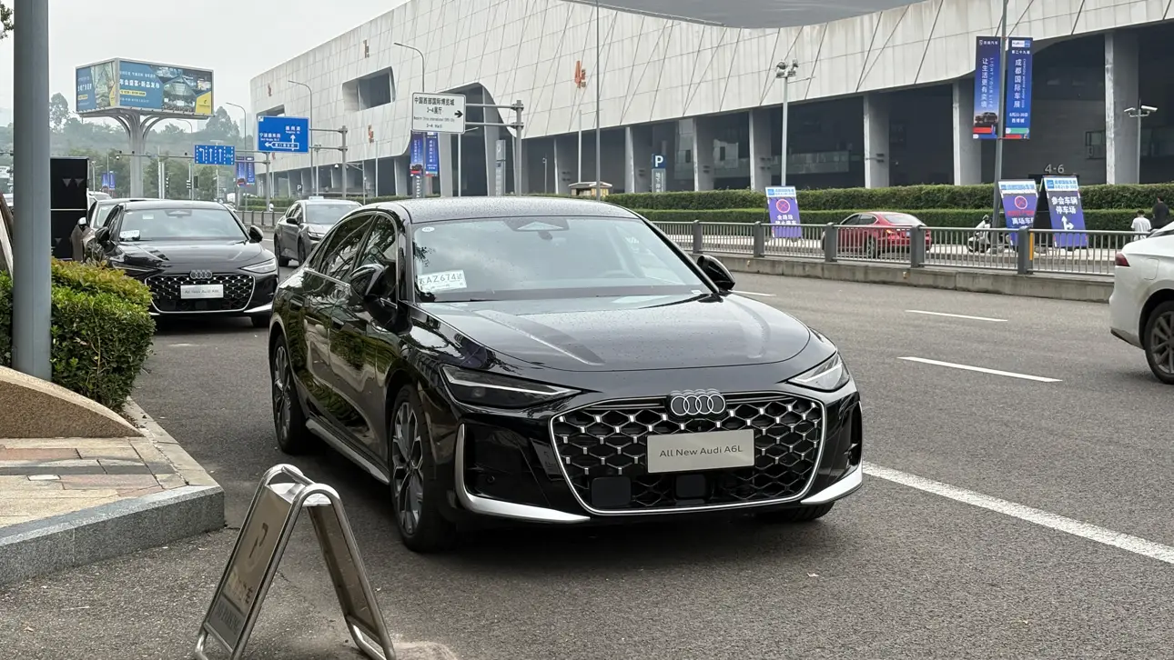 Автосалон в Чэнду 2026 / Audi A6L
