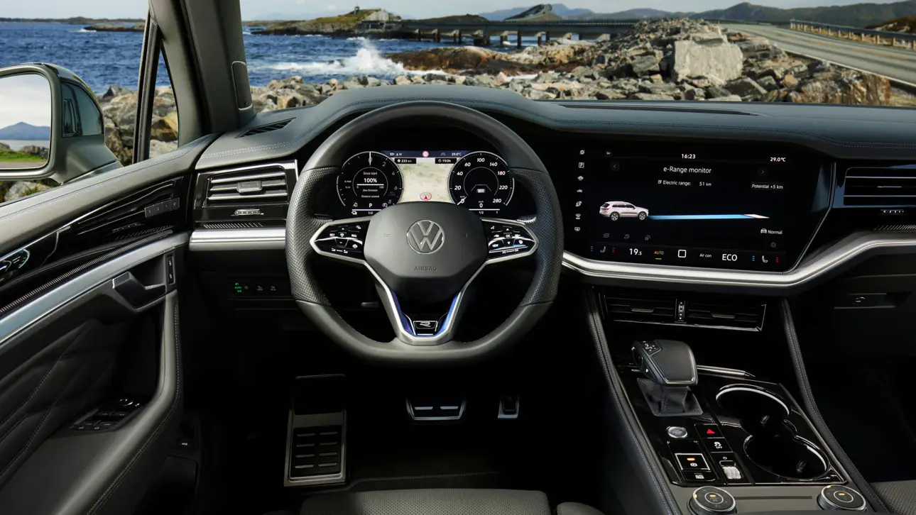 Интерьер Volkswagen Touareg 2024