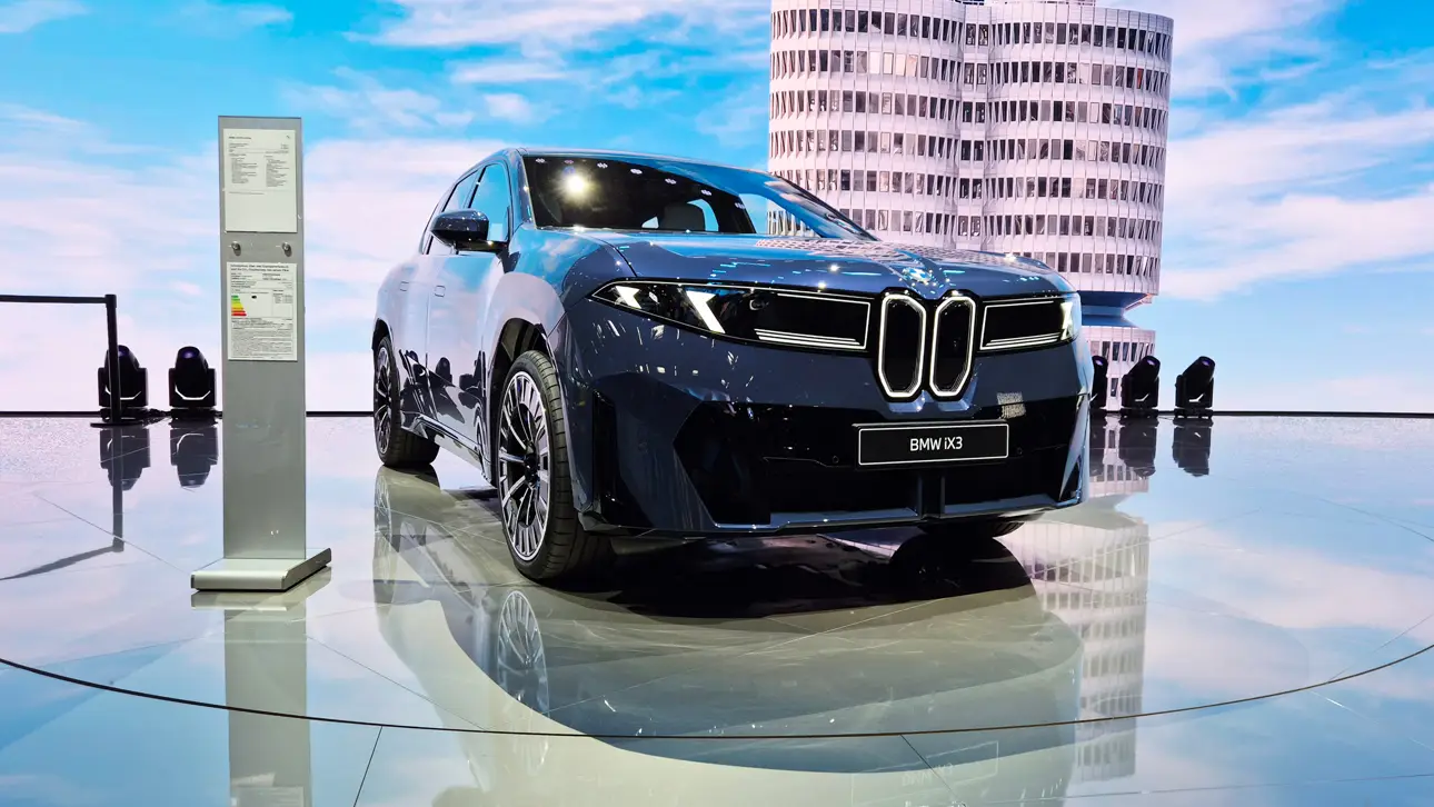BMW iX3
