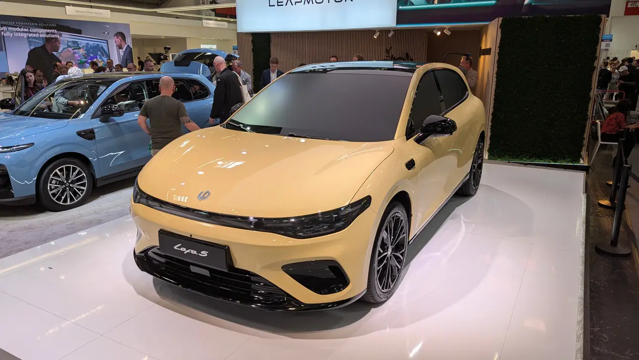 IAA 2025 / Leapmotor Lofa 5
