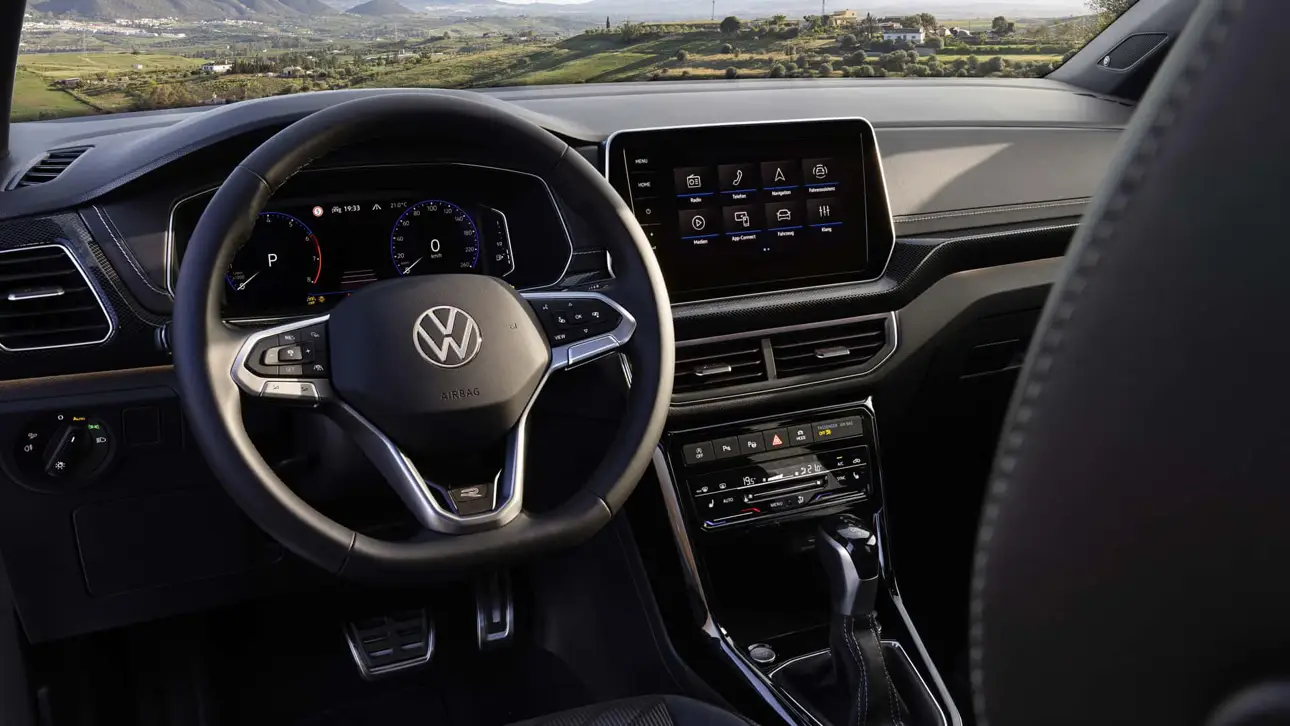 интерьер обновленного Volkswagen T-Cross