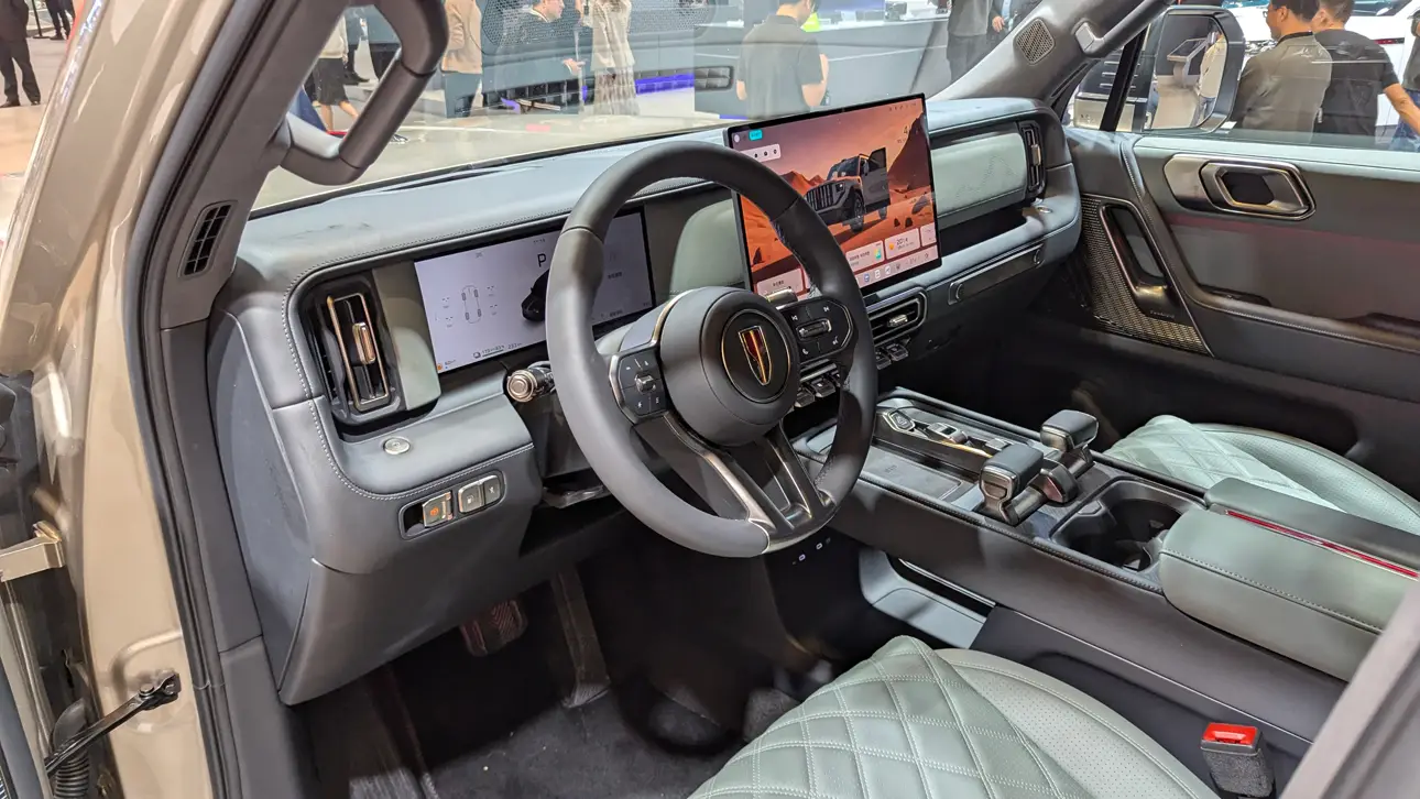 Автосалон в Пекине 2026 / Hongqi P567