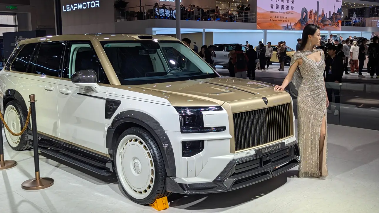 Автосалон в Пекине 2026 / Rolls-Royce Cullinan от Mansory