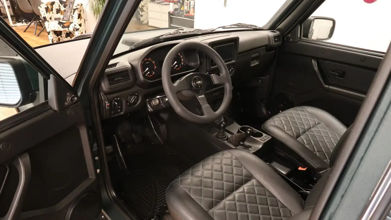 Lada Niva Pickup ZUBR-Concept