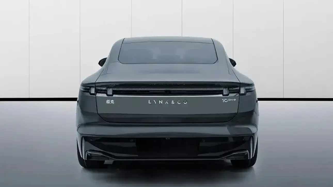 Lynk & Co 10