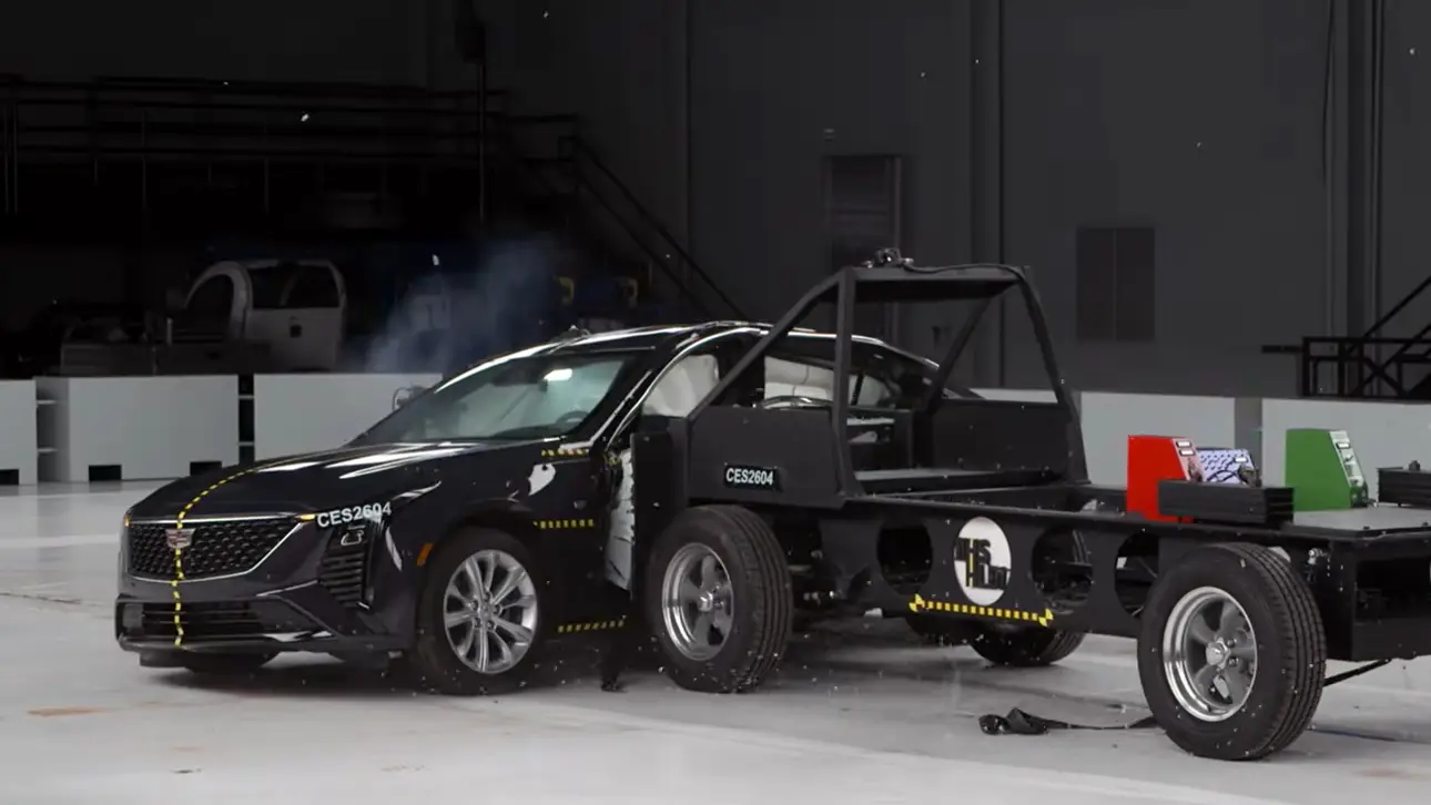 Краш-тест Cadillac CT5